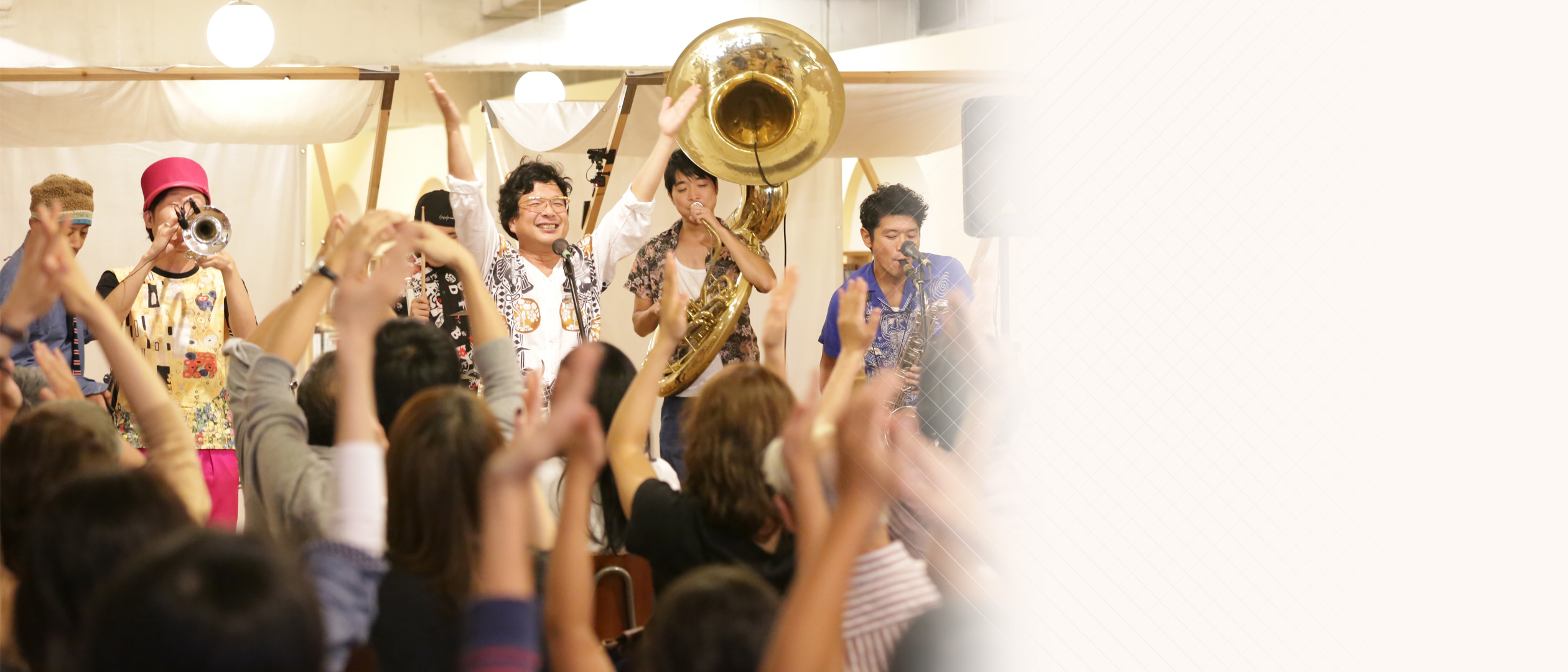 つながる 人と人、アートとまち、アーティストとアーティスト―芸術がひととまちをつなぎます